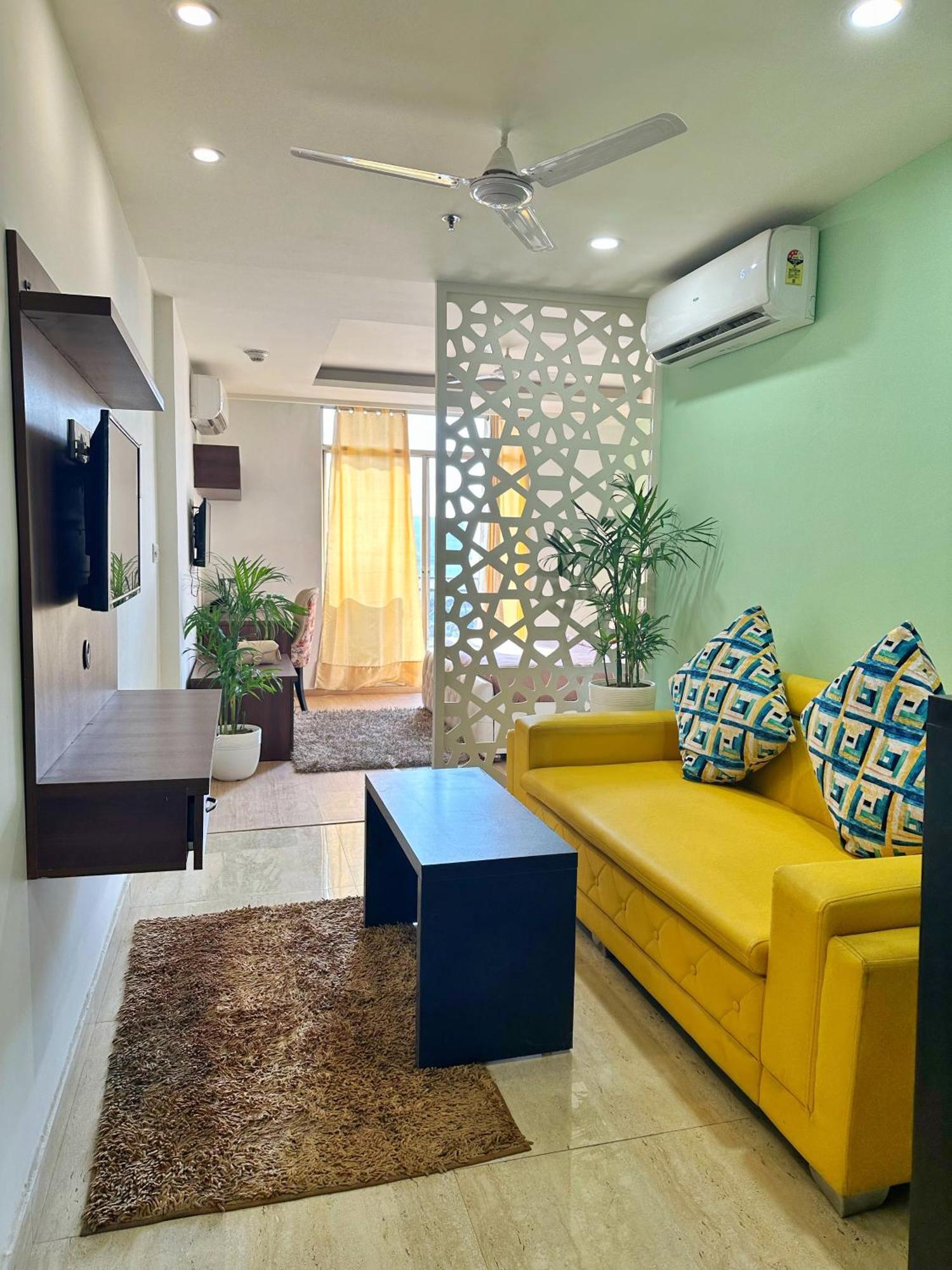 Flamingo Hotel Sector 67 I Studio Rooms I Gurgaon Exterior foto